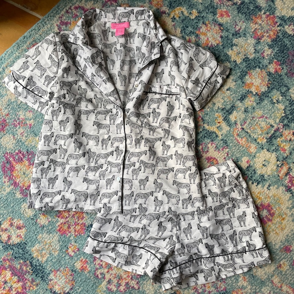 Isaac Mizrahi Zebra Pajama Set